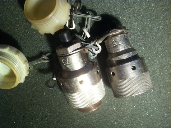Разъем 75 Ом (б/у,цена за 1шт)