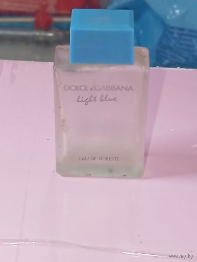 Флакон от духов  " DOLCE GABBANA " .