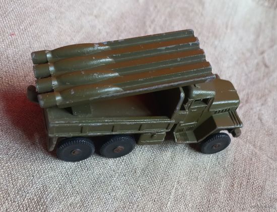 Детская литая игрушка из серии Военная техника СССР Миномёт гвардейский