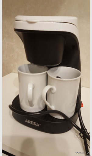 Кофеварка Aresa.