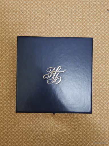 Футляр для монет на 9 ячеек 45mm