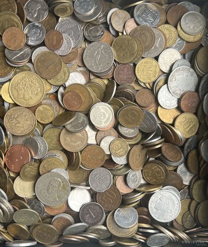 На Удачу!!! - 37 монет: Европа, Азия, Америка и др.