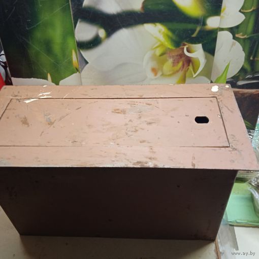 Сейф металлический. 40х20х23см.