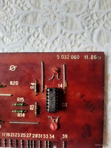 Плата с микросхемами