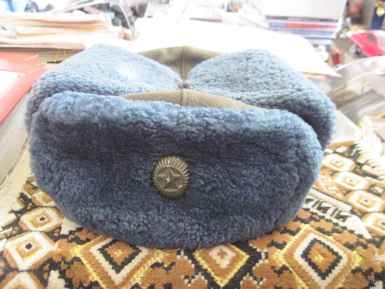 Шапка-ушанка на 56 размер.