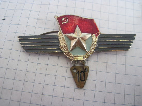 Знак "За сверхсрочную службу в Сухопутных войсках".