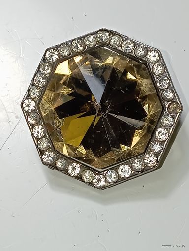 Пряжка с рубля .