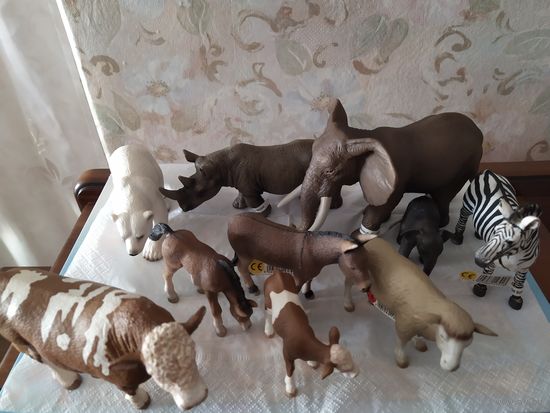 ФИГУРКИ  ЖИВОТНЫХ ШЛЯЙХ(ГЕРМАНИЯ) одним лотом