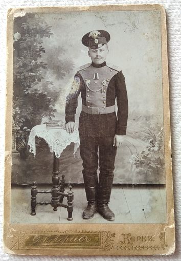 Герой на погонах 11 Т. наградная лента на голов. уборе , с медалью 300 лет Романовым, Отл. Стрелок