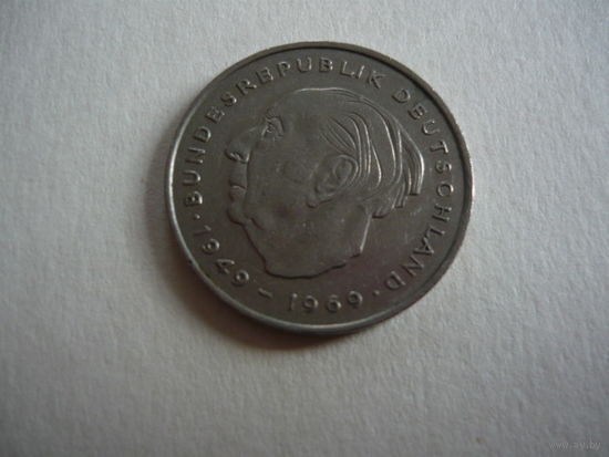 2 Марки 1973 J