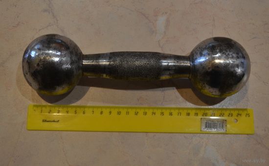 Гантеля никелированная, вес 3 кг. 233 гр. СССР (в наличии одна).