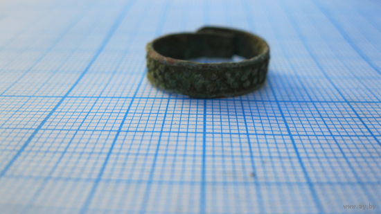 Перстень старинный. Бронза, литье.