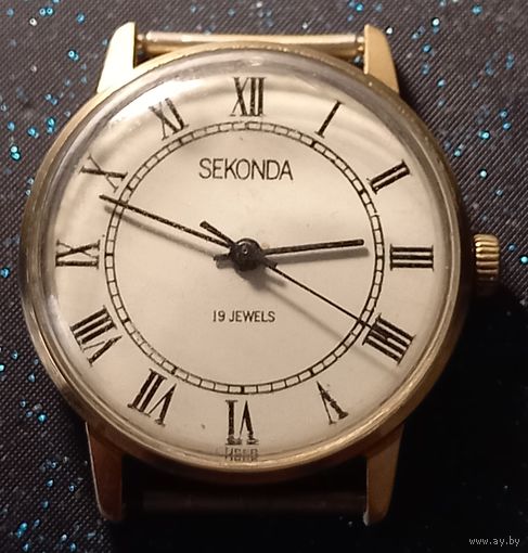 Часы "Seconda" экспортные, ракета СССР позолота на ходу состояние распродажа коллекции