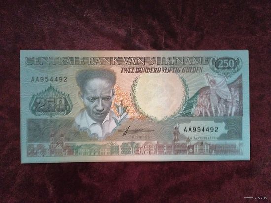 250 гульденов Суринам 1988 г.