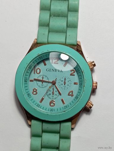 Кварцевые часы Geneva  .  С рубля