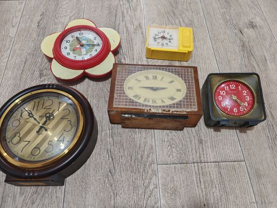 Часы советские лот