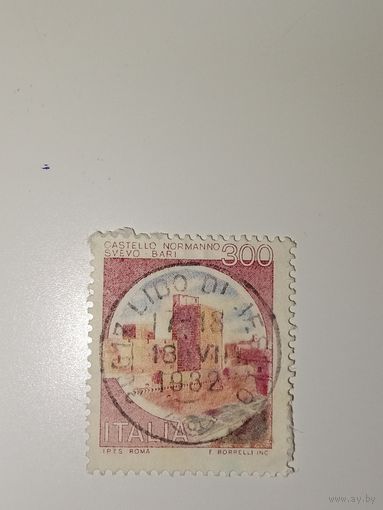 Италия 1980 Норманно-Швабский замок в Бари, историческая крепость в Апулии.