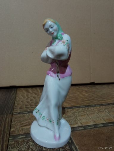 Статуэтка Плясунья Локотки Минск