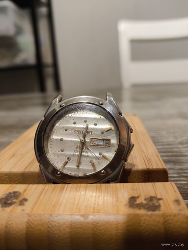 Часы ORIENT кварц.