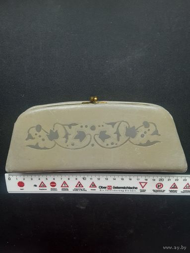 Дамский кошелёк. Советский период. В хорошем состояний. Продажа с 1 рубля.