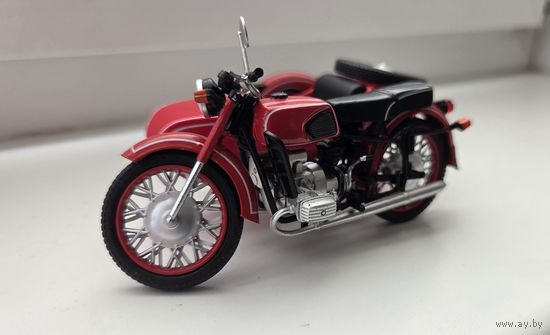 Модель мотоцикла МТ-10 ,,Днепр,, (Наши мотоциклы N21)