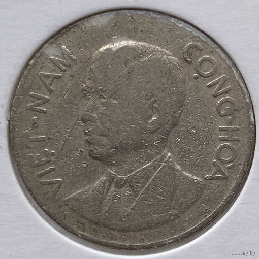 Вьетнам 1 донг 1960 г. В холдере