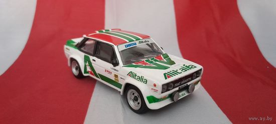 Машинка (модель) Bburago 1:43 Fiat 131