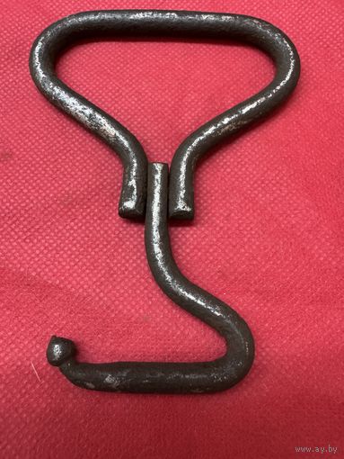 Крюк для натягивания сапог.