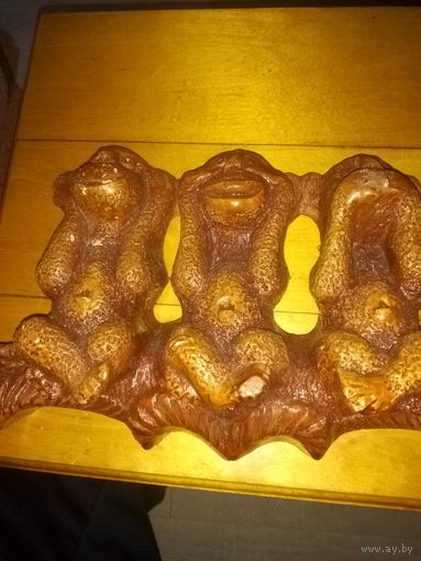 Обезьяны . Не вижу, не слышу, не говорю .