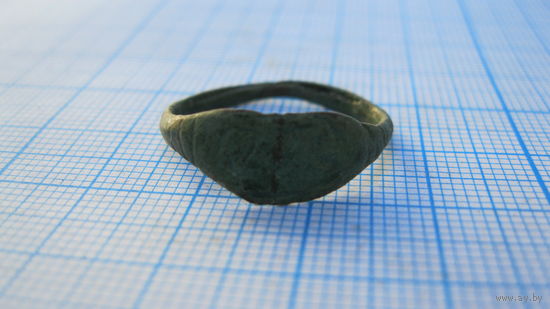 Перстень старинный. Бронза, литье.