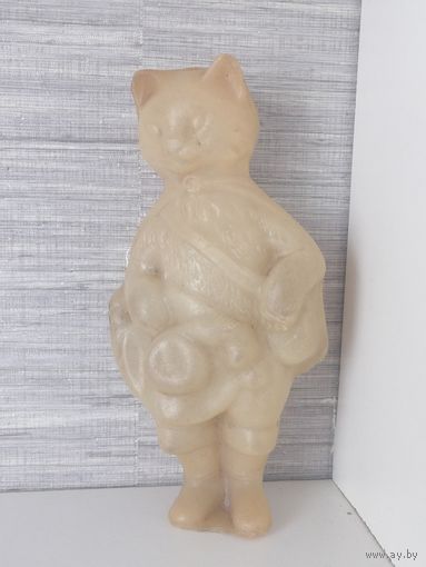 Пластиковая игрушка Кот в сапогах СССР