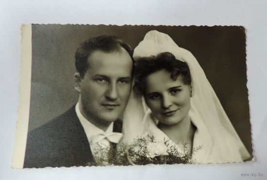 Фото свадебное 60-е годы. Czestochowo. Польша. Размер 8.3-13.3 см.