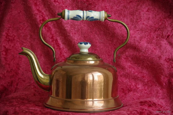 Чайник медь , латунь  с лужением  ( использовать по назначению )