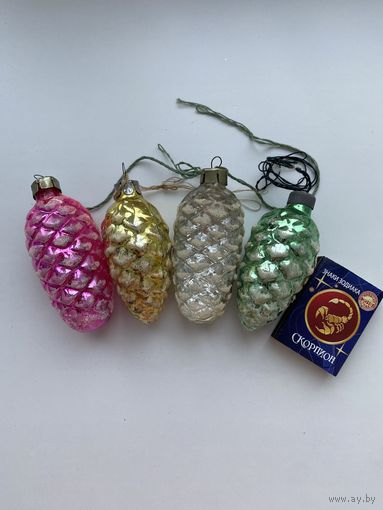 Елочные игрушки Шишки.