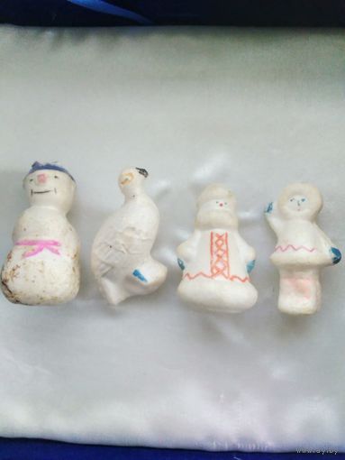 Ёлочные игрушки из пенопласта.Цена за все.