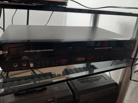 DVD-Рекордер/Видеомагнитофон LG DVRK789.