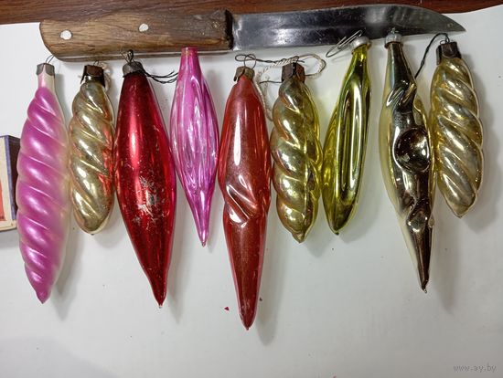 Ёлочная игрушки ,  Сосульки  9 штук . СССР .