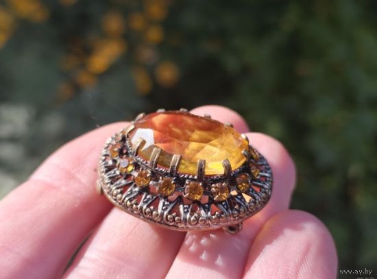 Старая брошь. С 1 рабоя!