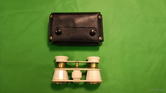 Бинокль театральный 1965 г в чехле . С Рубля !