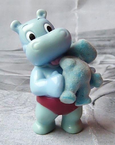 Киндер бегемот. Игрушка сюрприз, серия бегемотики