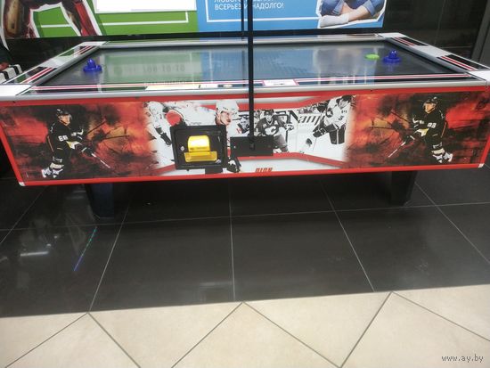 Игровой автомат аэрохоккей