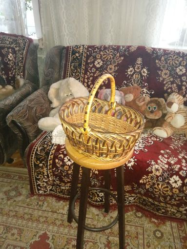 Корзина плетёная