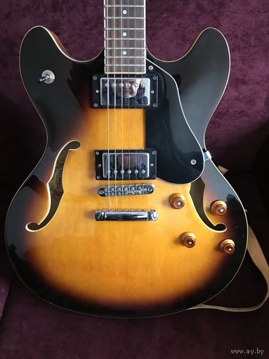 Электро-акустическая гитара Washburn HB-30 с футляром