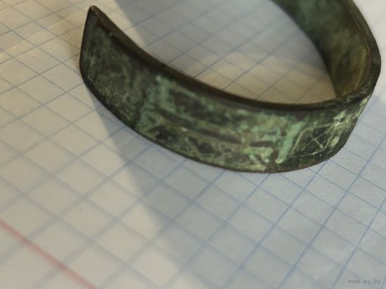 Старинный медный браслет