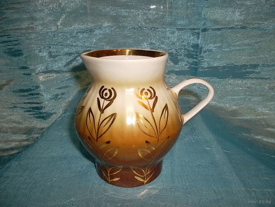 Сливочник. Минский фарфоровый завод.