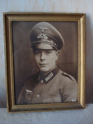 Большой настенный фотопортрет, Германия.