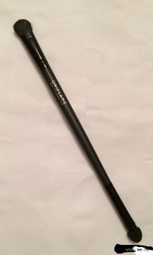 Двусторонняя кисть для теней