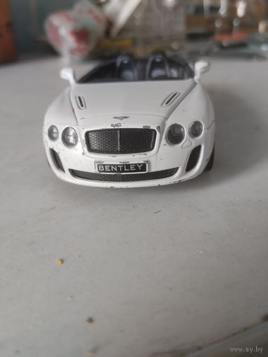 Машинка детская Бентли.