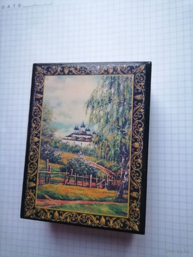 Шкатулка