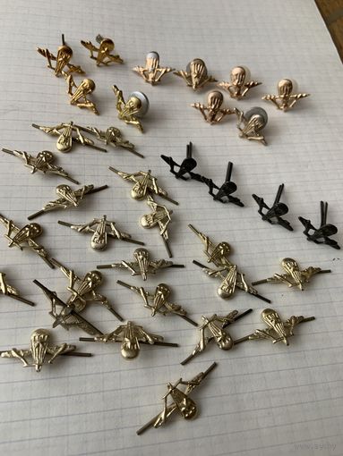 СКЛАДСКОГО  хранения советские НОВЫЕ эмблемы ВДВ. цена за 1 пару. и от СОСТОЯНИЯ!!!